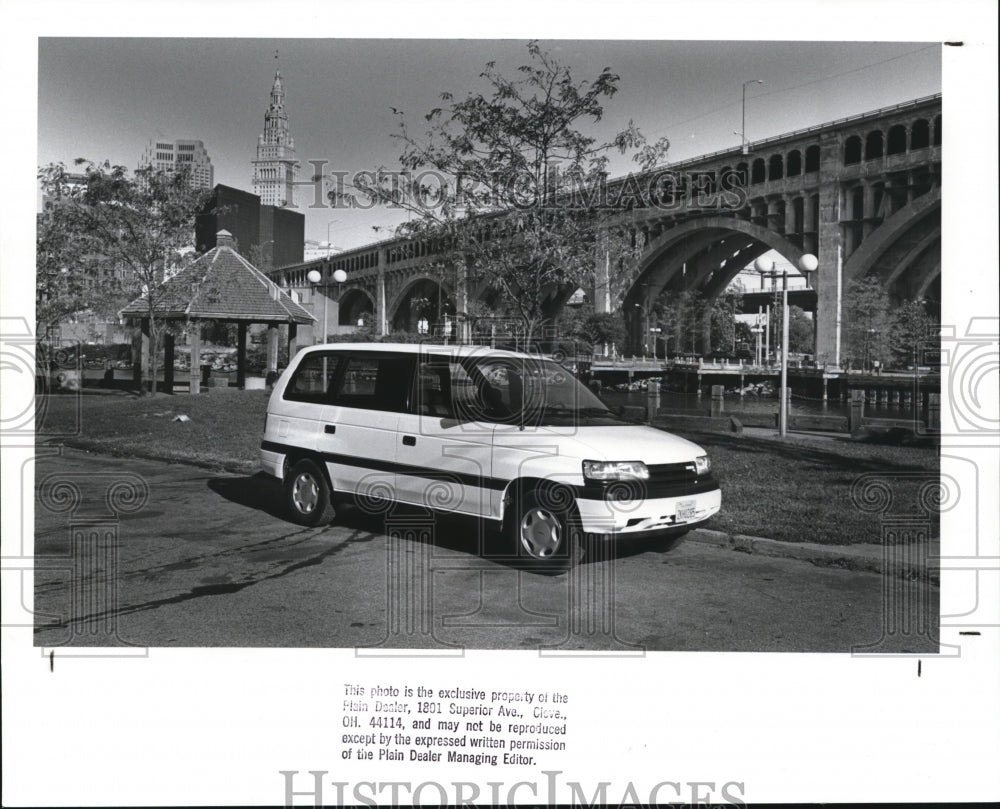 1988 Press Photo Mazda MVP Van- Mazda 1989 - Historic Images