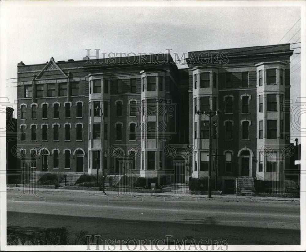 1977 Press Photo 3907 Prospect Avenue - cva94138 - Historic Images