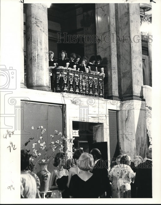 1984 Press Photo Society Opening Nite Metropolitan Opera- Opera Pavillion - Historic Images