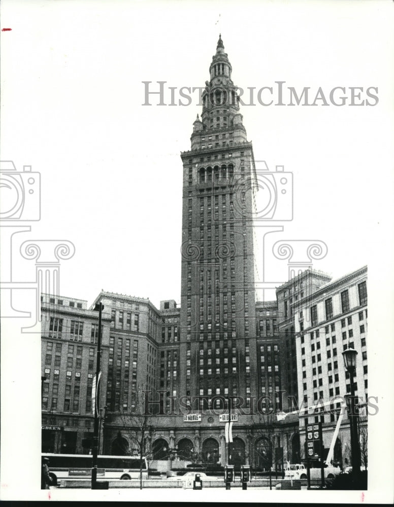 1988 Press Photo Union Terminal Tower - Historic Images