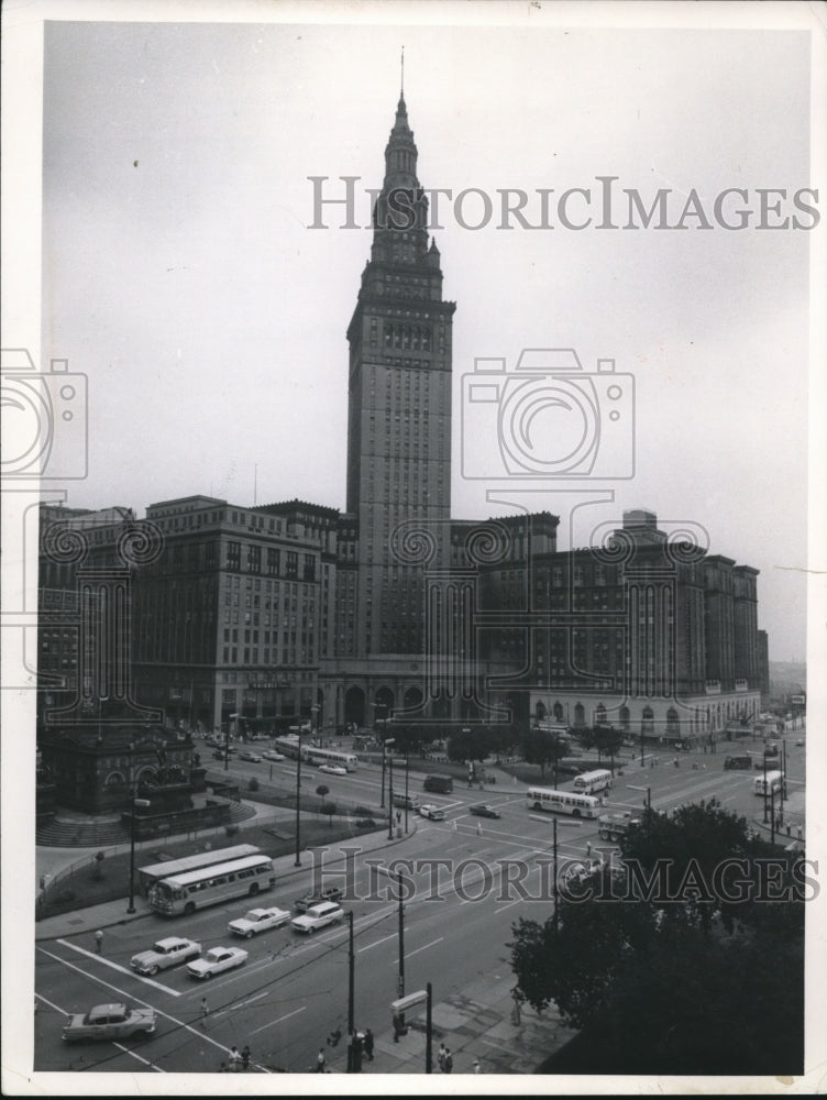 1961 Terminal Group form Federal Building.  - Historic Images