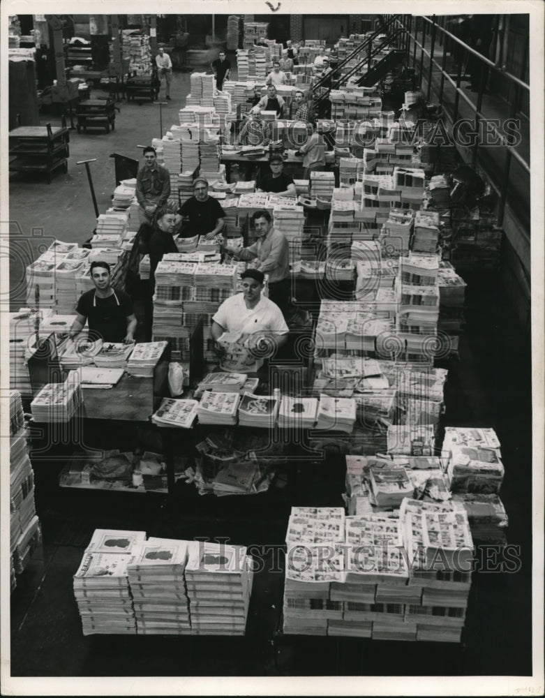 1955 Press Photo Cleveland news photographer Gerald Vincent Horton - cva94657 - Historic Images