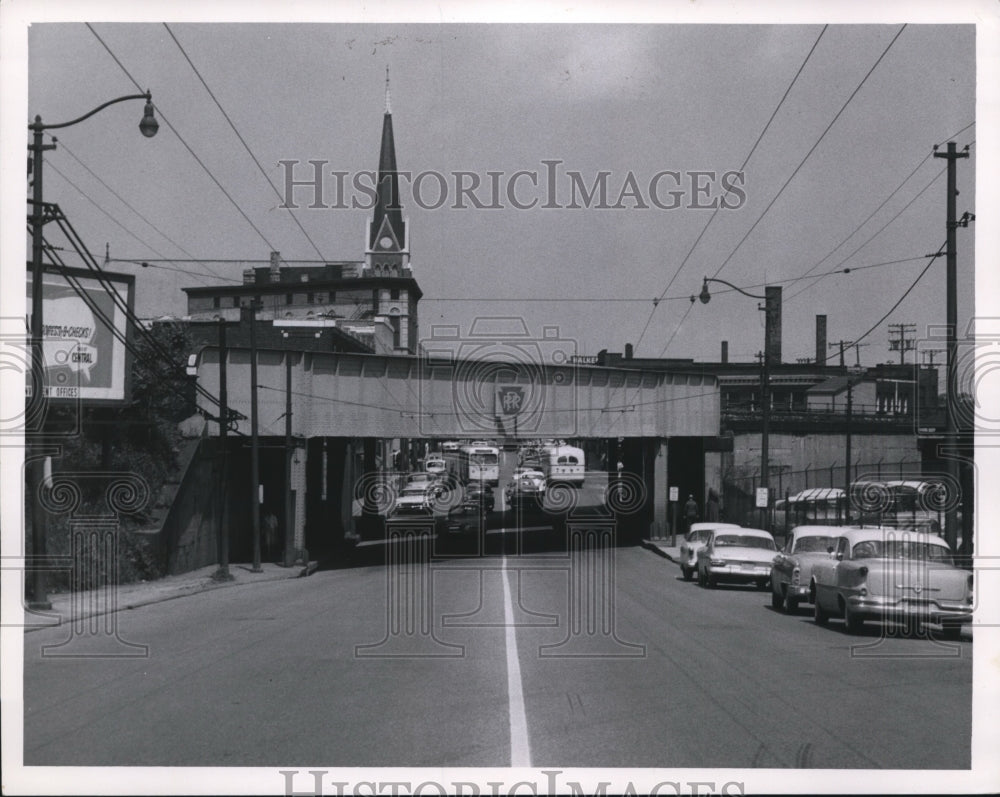 1968 Press Photo Street Broadway - cva94721 - Historic Images