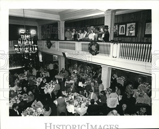 1980 Press Photo Dickens Dinner at Playhouse Club - Historic Images