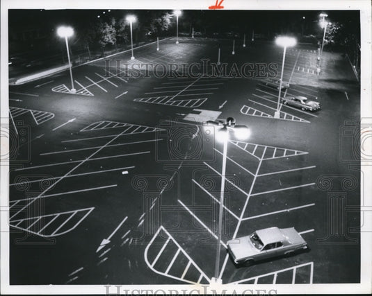 1967 Press Photo New area of Sears Roeback & Co Parking lot, 8501 Carnegie Ave - Historic Images