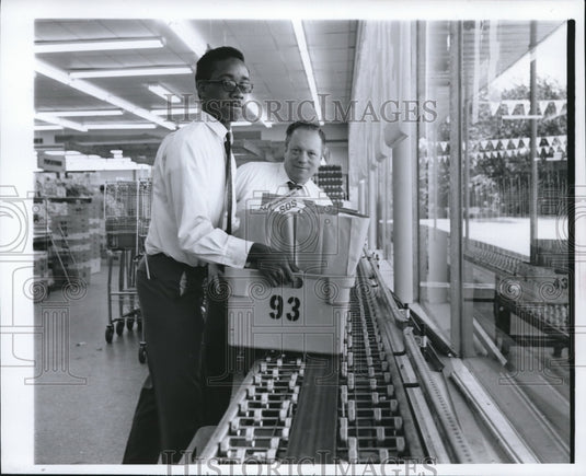 1969 Press Photo Reider's Stop and Shop - cva95251 - Historic Images