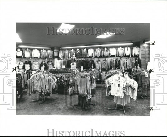 1984 Press Photo Herman's World of Sporting Goods in Mayfield Heights - Historic Images