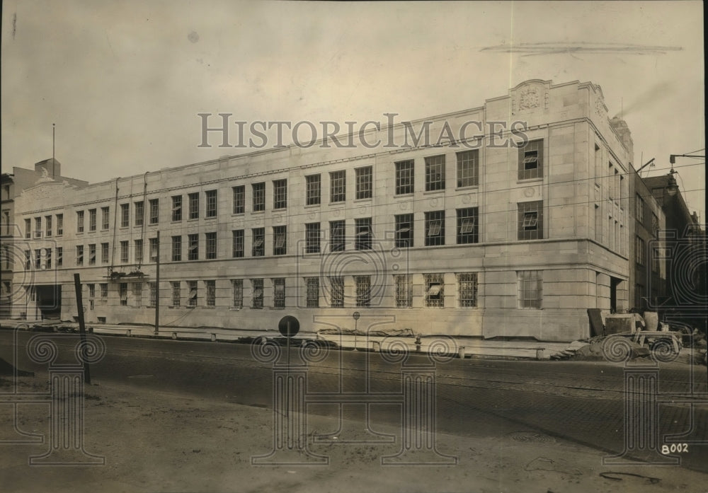 1925 Press Photo The May Co. Open its Three Story Garage for Patrons on Lakeside - Historic Images
