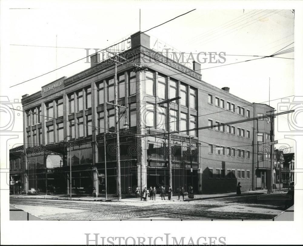 1980 Press Photo Leopold's Furniture - Historic Images