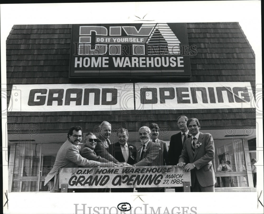 1985 Press Photo The Grand Opening of Do It Yourself Home Warehouse store - Historic Images