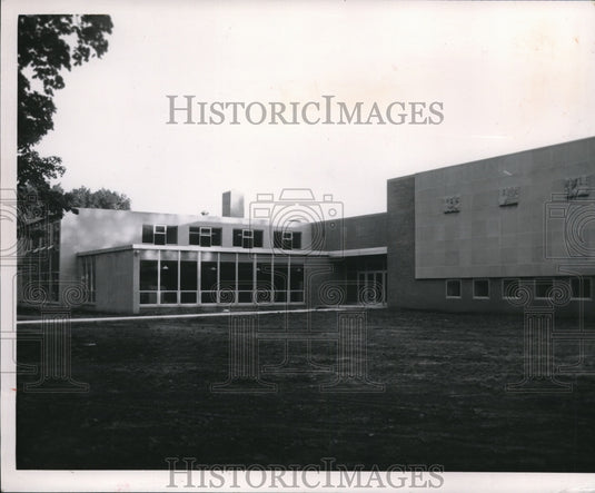 1959 Press Photo New Lutheran High School at Yellowston & Mayfield Road. - Historic Images