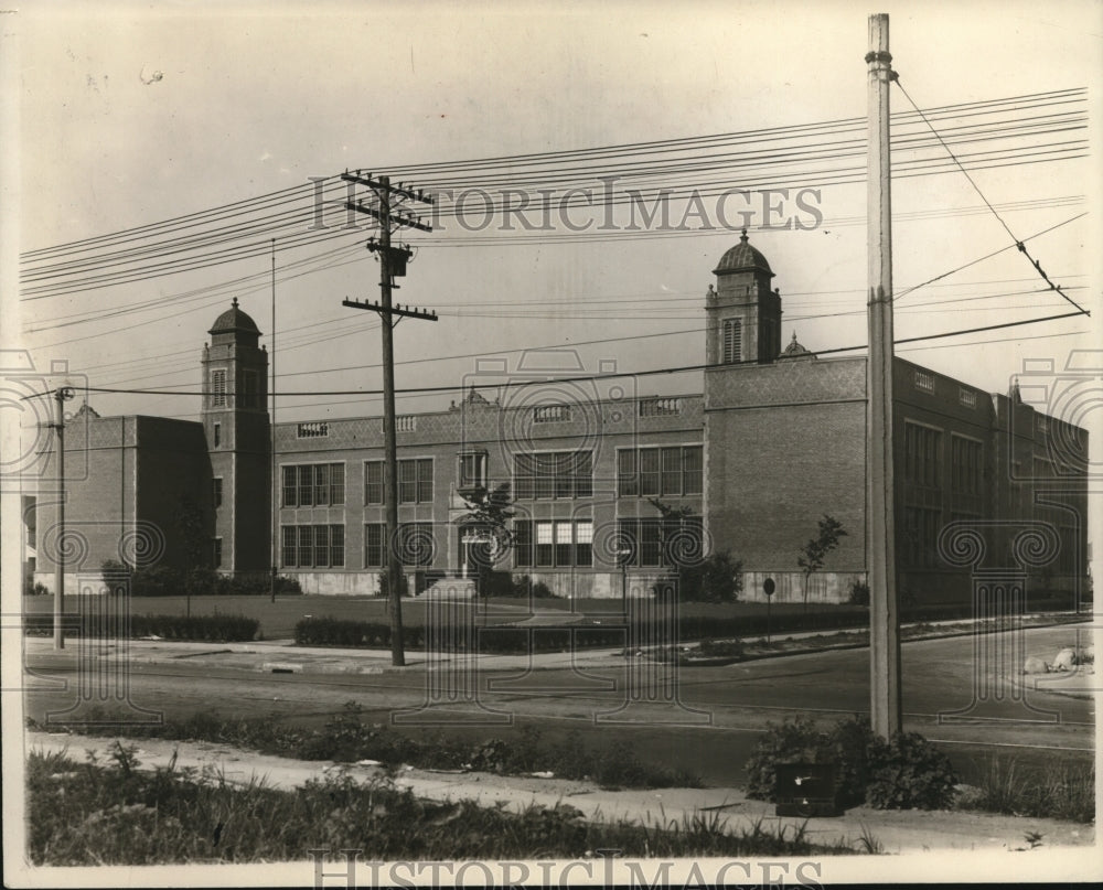 1926 Jougfellow School at Lake Shore Boulevard, Barley &amp; E, 140th St - Historic Images