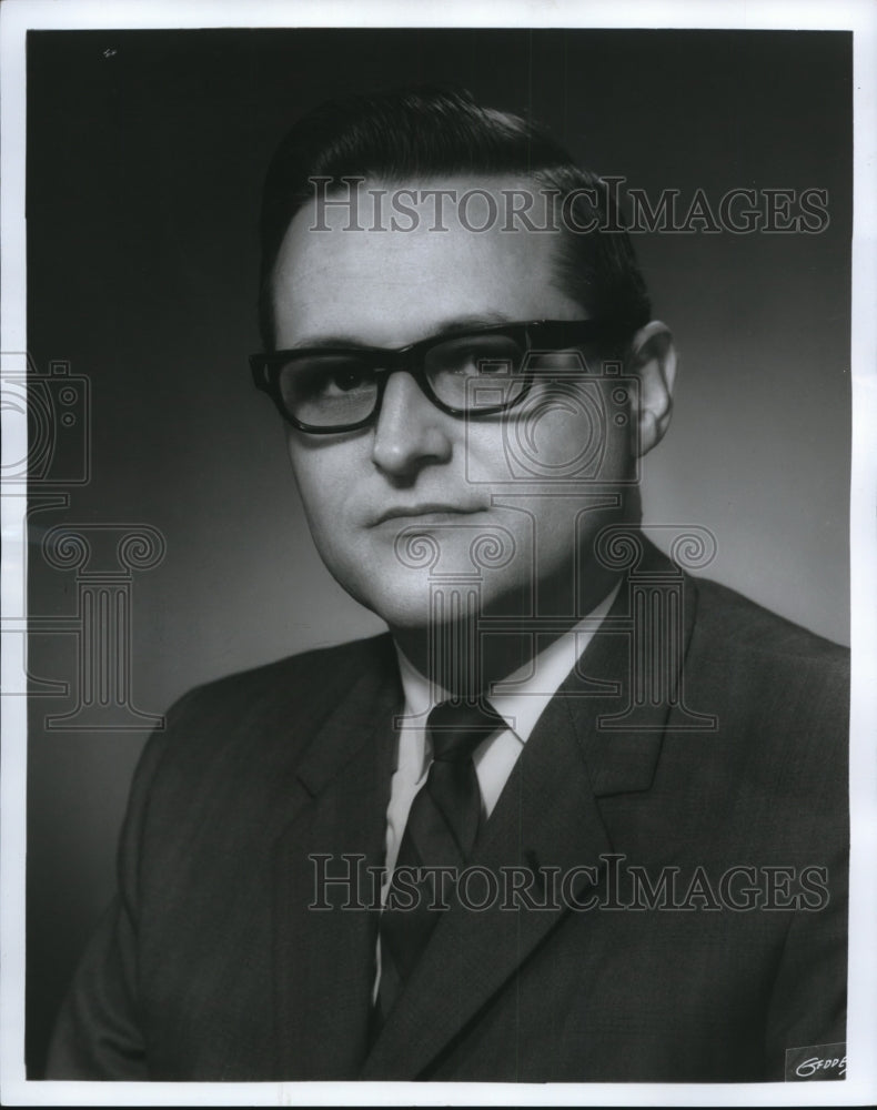 1968 Press Photo Richard H King Director of Long Range Planning . - cva96048 - Historic Images