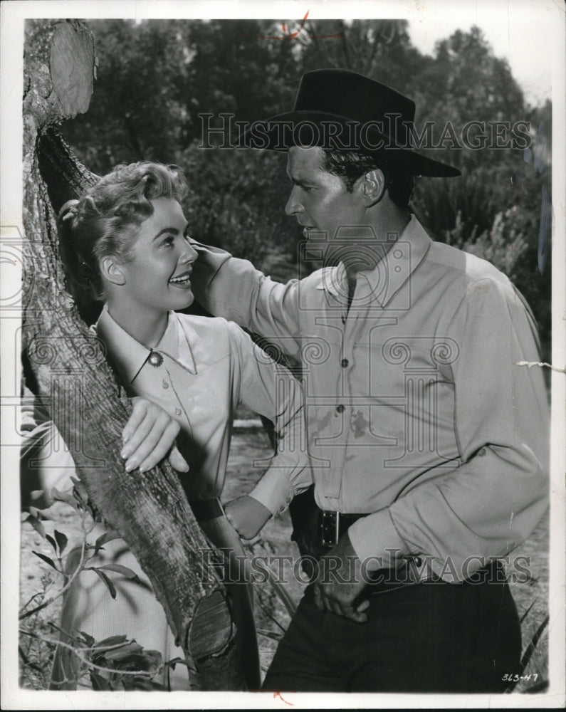 1967 James Garner and Joanna Barnes.  - Historic Images