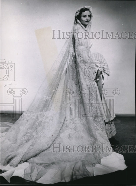 1954 Press Photo Miss Elizabeth Firestone, daughter of Mr. and Mrs. Harvey - Historic Images