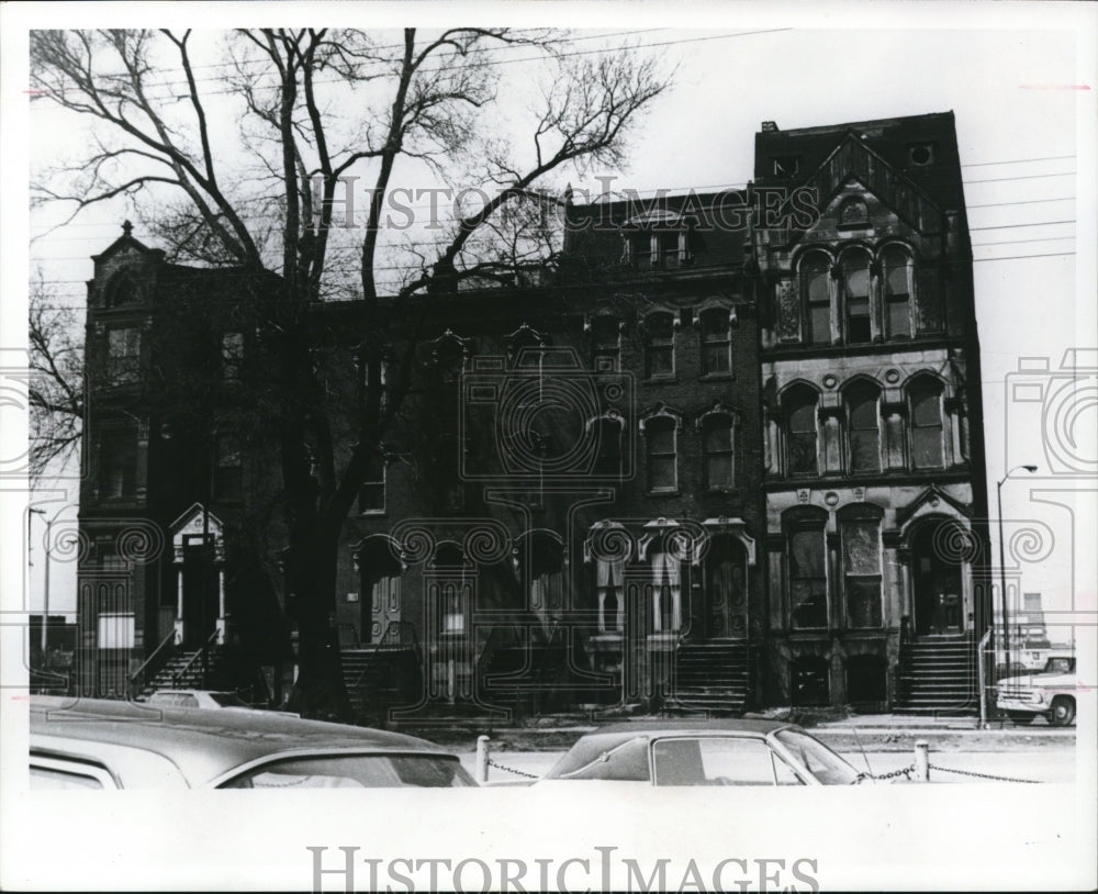 1975 Press Photo Prospect Ave., Brownstones, JR. League Showhouse &#39;76 - Historic Images