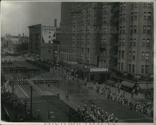 1930 Press Photo Parade on Superior Street - cva96589 - Historic Images