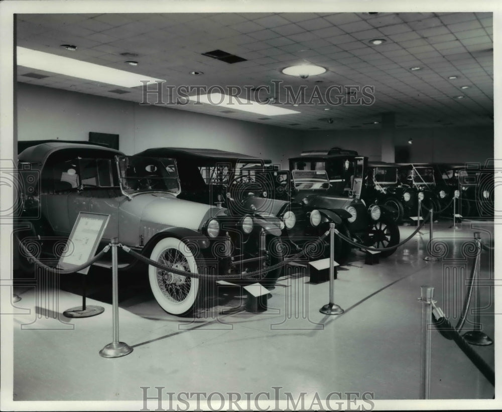 1980 Press Photo Cars at the Frederick Crawford Auto Aviation Museum - Historic Images