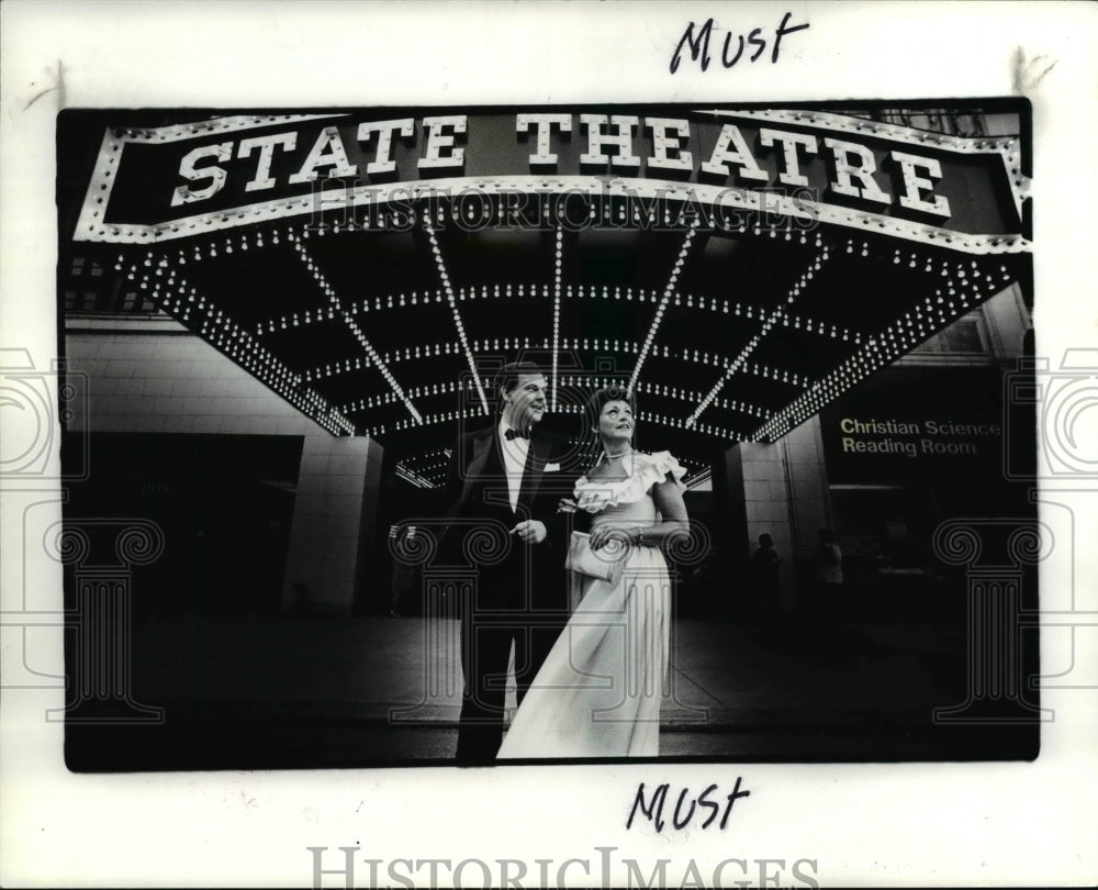 1984 Press Photo Nancy Judge and Nicholas J. Velloney at State Theater - Historic Images