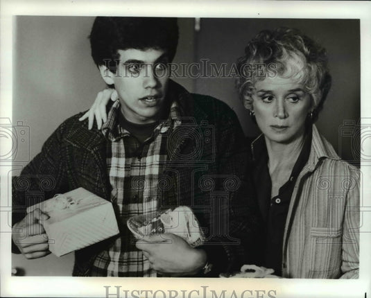 1983 Press Photo Two of a Kind Casts, Barbara Barrie & Robby Benson - cva97224-Historic Images