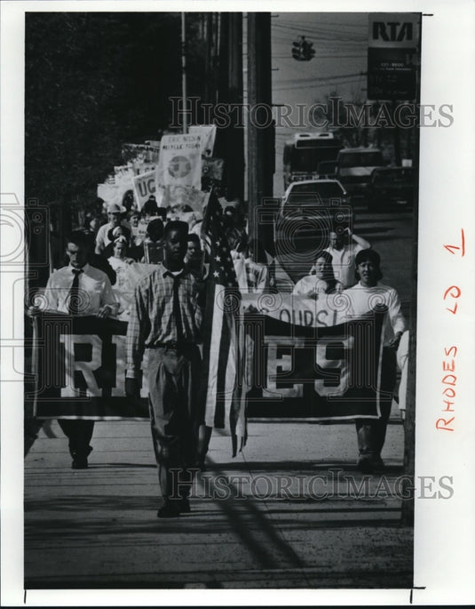 1991 Press Photo School Community Parade from Rhodes High School - cva98103 - Historic Images