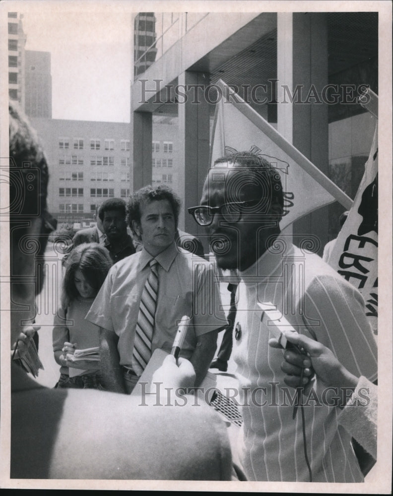 1971 Press Photo Sidney Peck - cva98283 - Historic Images