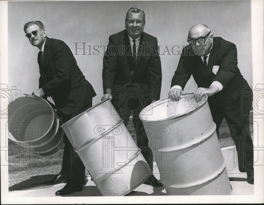 1965 P.E.Masheter, Gov. James Rhodes and James Shocknessy - Historic Images
