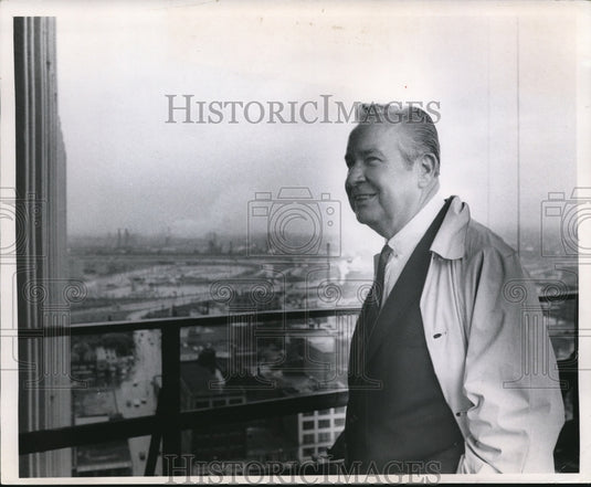 1969 Press Photo Governor James Rhodes - cva98590 - Historic Images