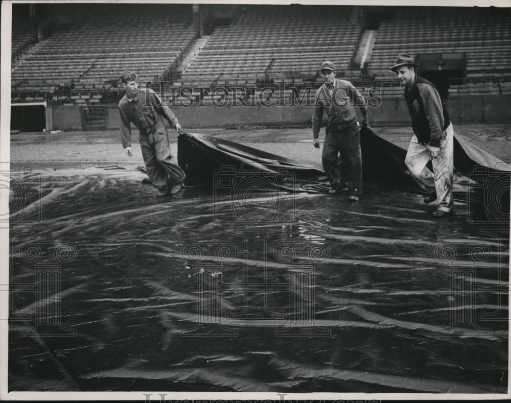 1947 Press Photo Fixing the stadium - cva98669-Historic Images