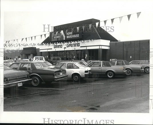 1985 Press Photo DIY Store Opening - Historic Images