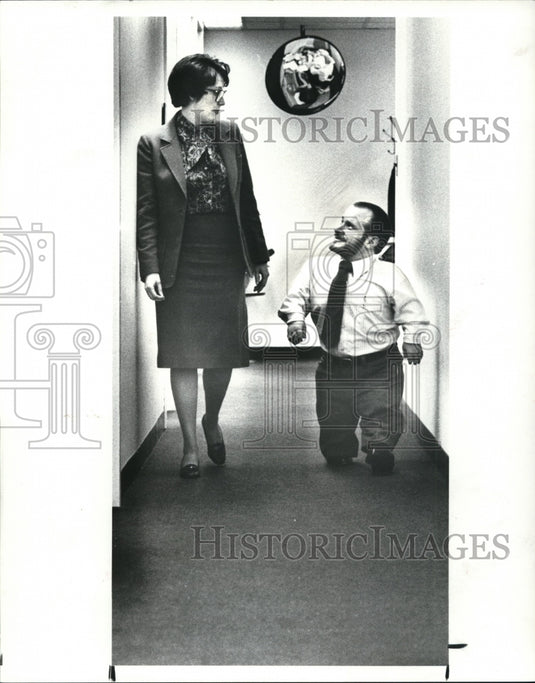 1985 Press Photo Richard Skraba, director of the Akron jail building project - Historic Images