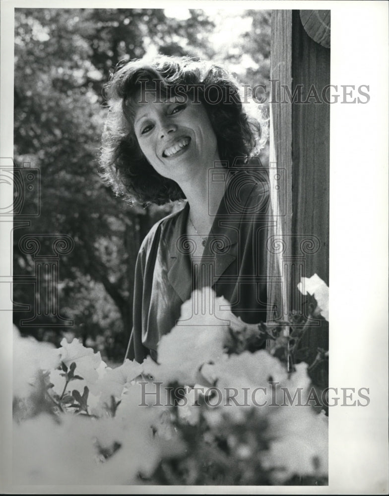 1989 Press A sweet smile from Sarah Baumhauer - Historic Images