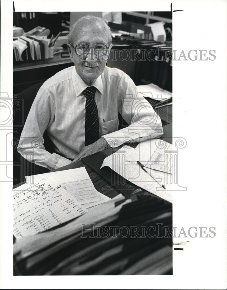 1985 Press Photo Hal Baumgardner, 90 years old stock broker - Historic Images