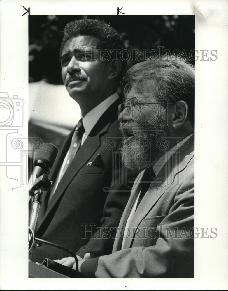 1984 Press Photo L to R Rev Otis Moss and Rabbi Eisenberg - Historic Images