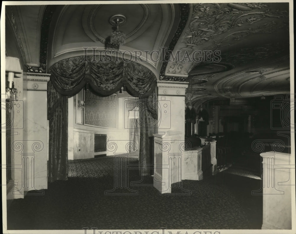 1922 Early Scenes, Cleveland Theater Palace  - Historic Images