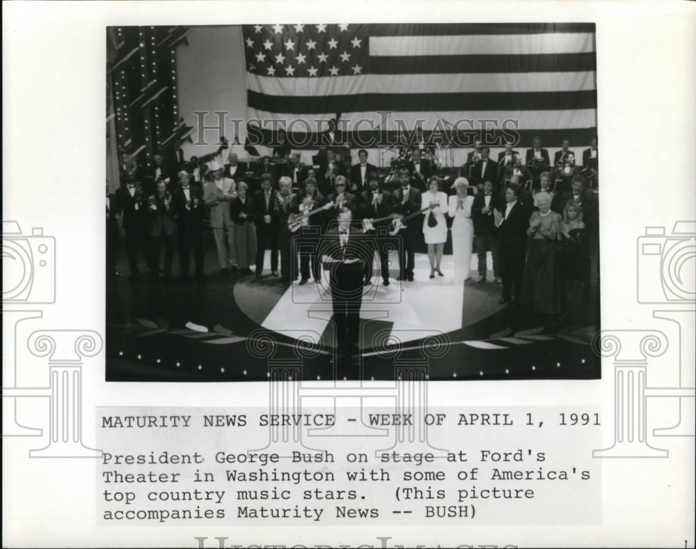 1991 Press Photo President George Bush on stage at Ford's Theater - cva99746 - Historic Images