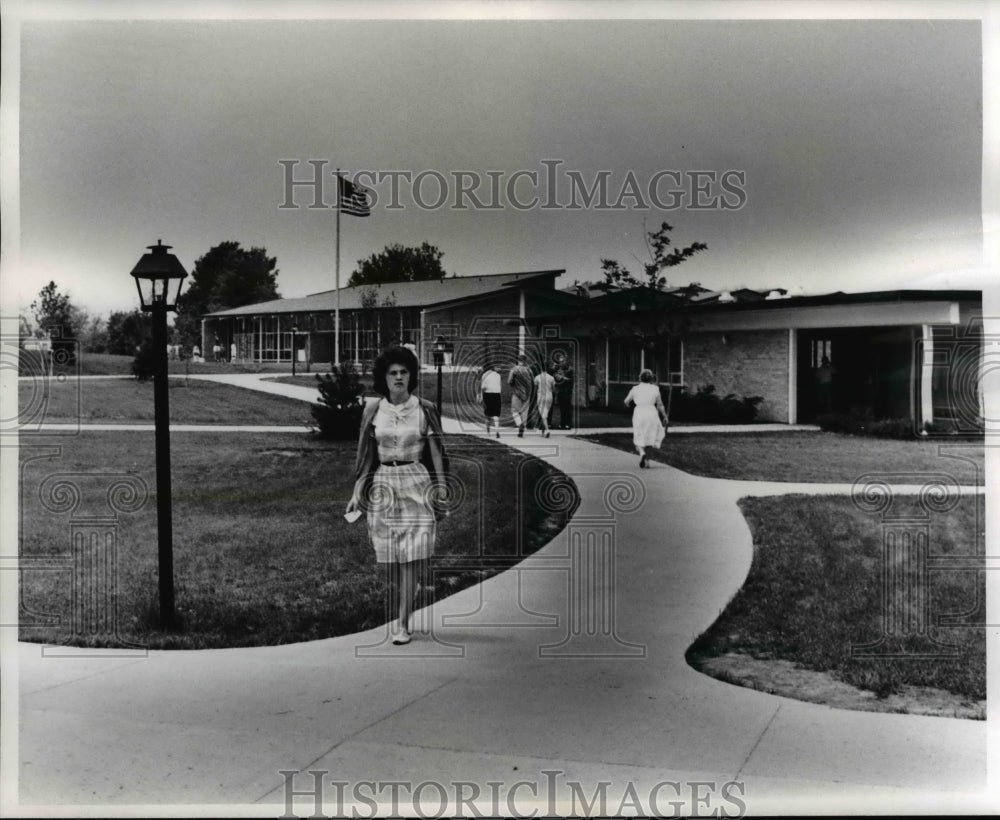 1962 Press PhotoNewark, Ohio- Little School, right is Gymnasium - Historic Images