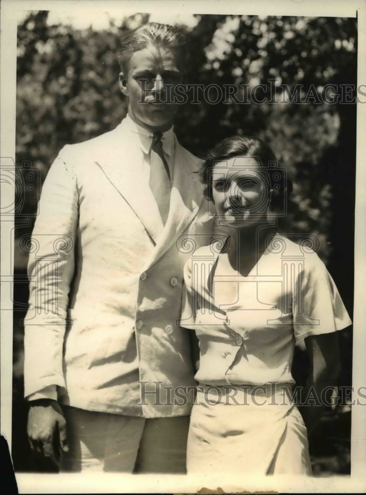 1933 Press Photo Mr. and Mrs. Elliott Roosevelt at their wedding in Rock Garden - Historic Images