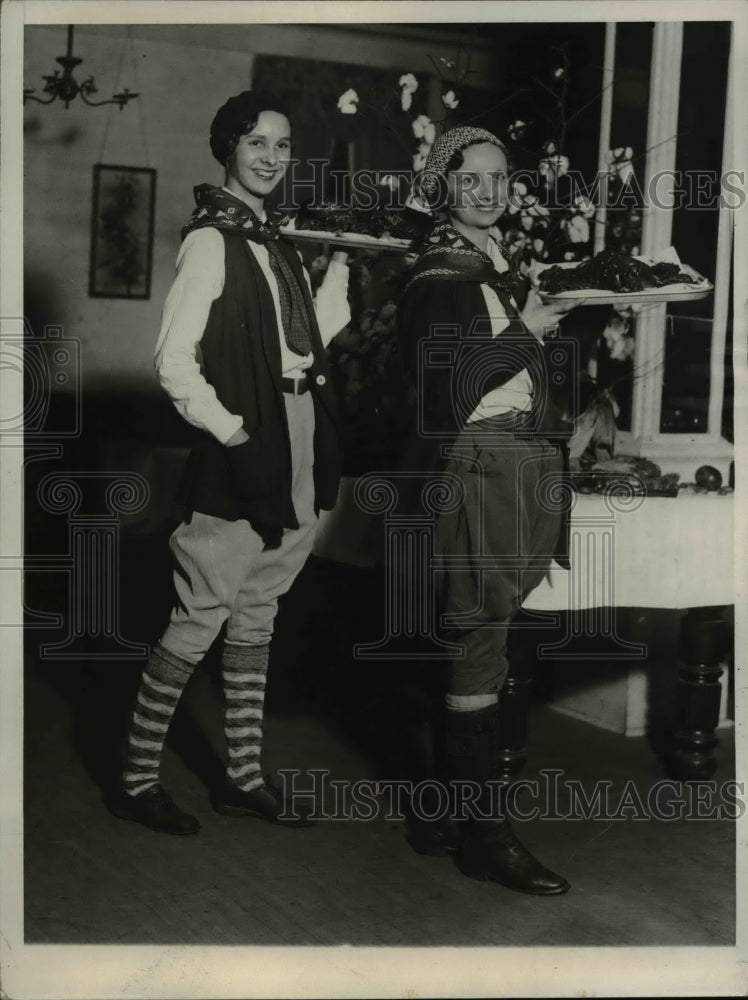 1930 Press Photo Adelaide (left) and Martha Tigner - Historic Images