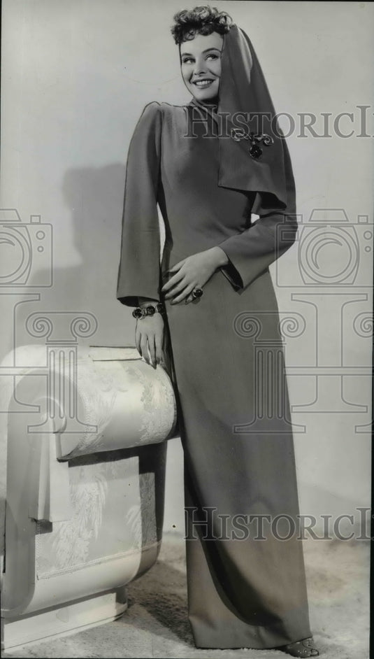 1942 Press Photo Paulette Goddard - Historic Images