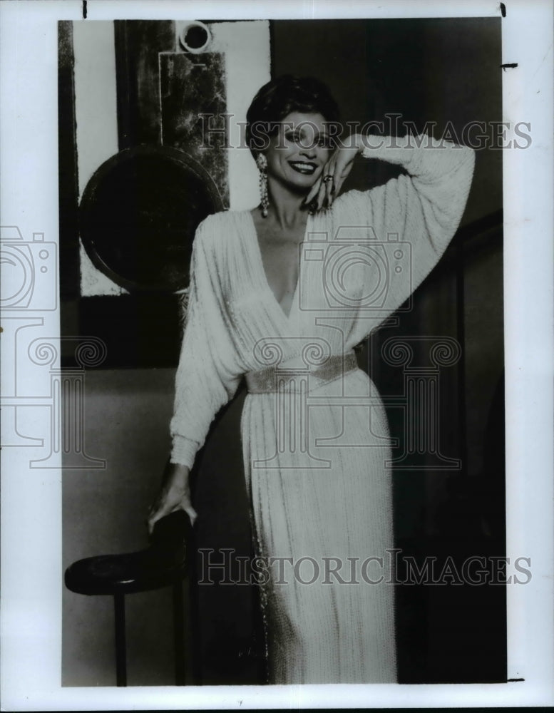 1990 Press Photo Juliet Prowse, Internationally renowned actress - cvb00634 - Historic Images