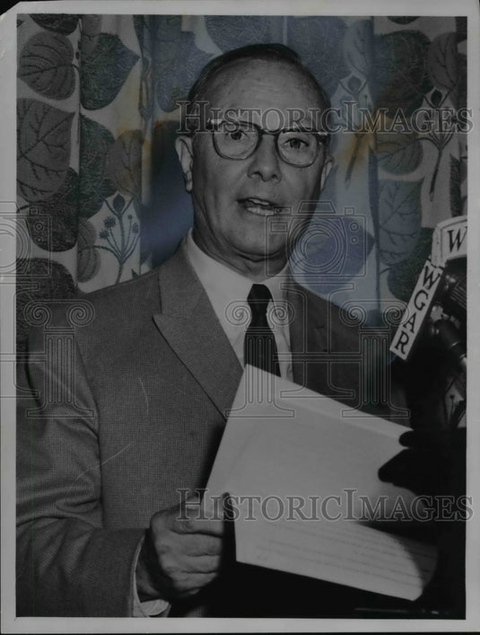 1959 Press Photo Senator Stephen M. Young Speaks at City Club - Historic Images
