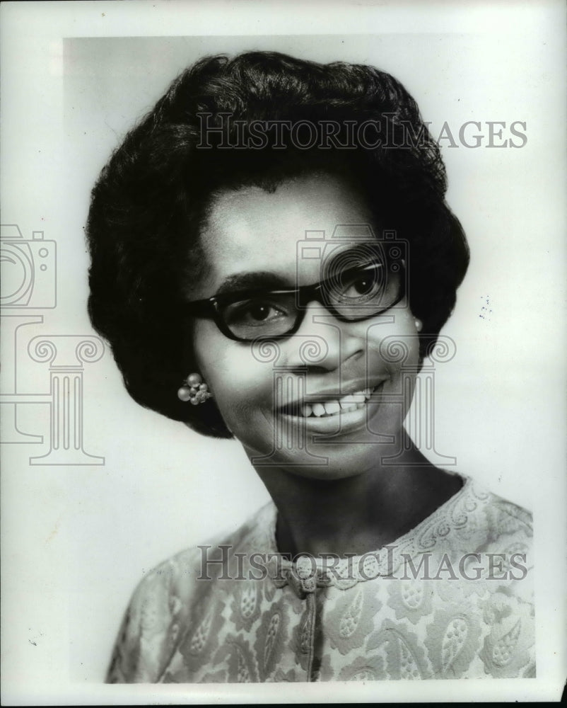 1969 Press Photo Mrs. Artha Woods, candidate for Cleveland Board - Historic Images