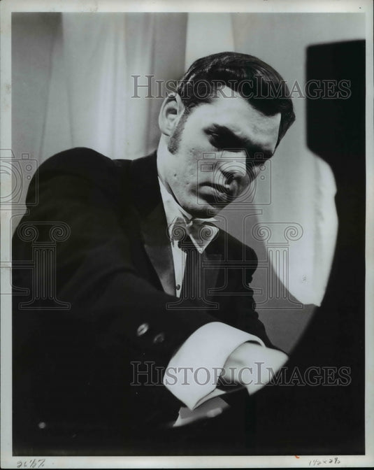 1973 Press Photo Paul Schenly, pianist - Historic Images