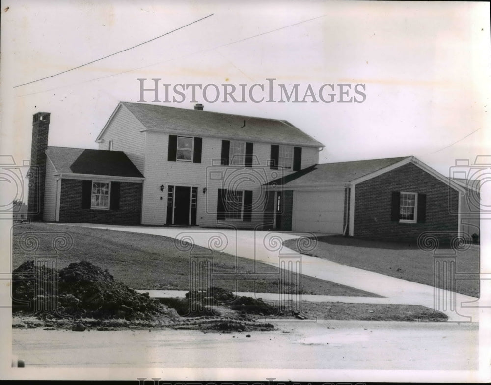 1963 Press Photo Ohio-Aurora Model Homes-Four Seasons - Historic Images