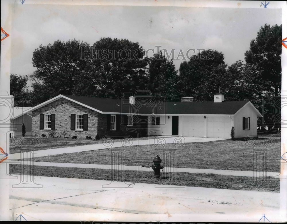 1962 Press Photo The &quot;Summerset&quot; an L-shaped ranch&quot; - Historic Images