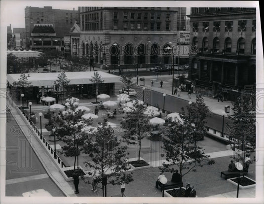 1963 Press Photo New Central Plaza - Historic Images