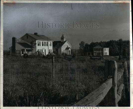1977 Press Photo Century Village in Burton Ohio - Historic Images