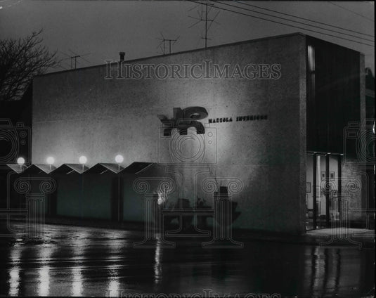 1967 Press Photo John Mazzola's interior scene in market Street Akron - Historic Images