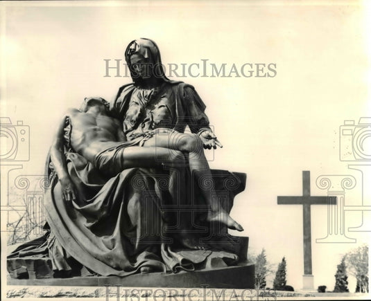 1973 Press Photo Pieta - Historic Images